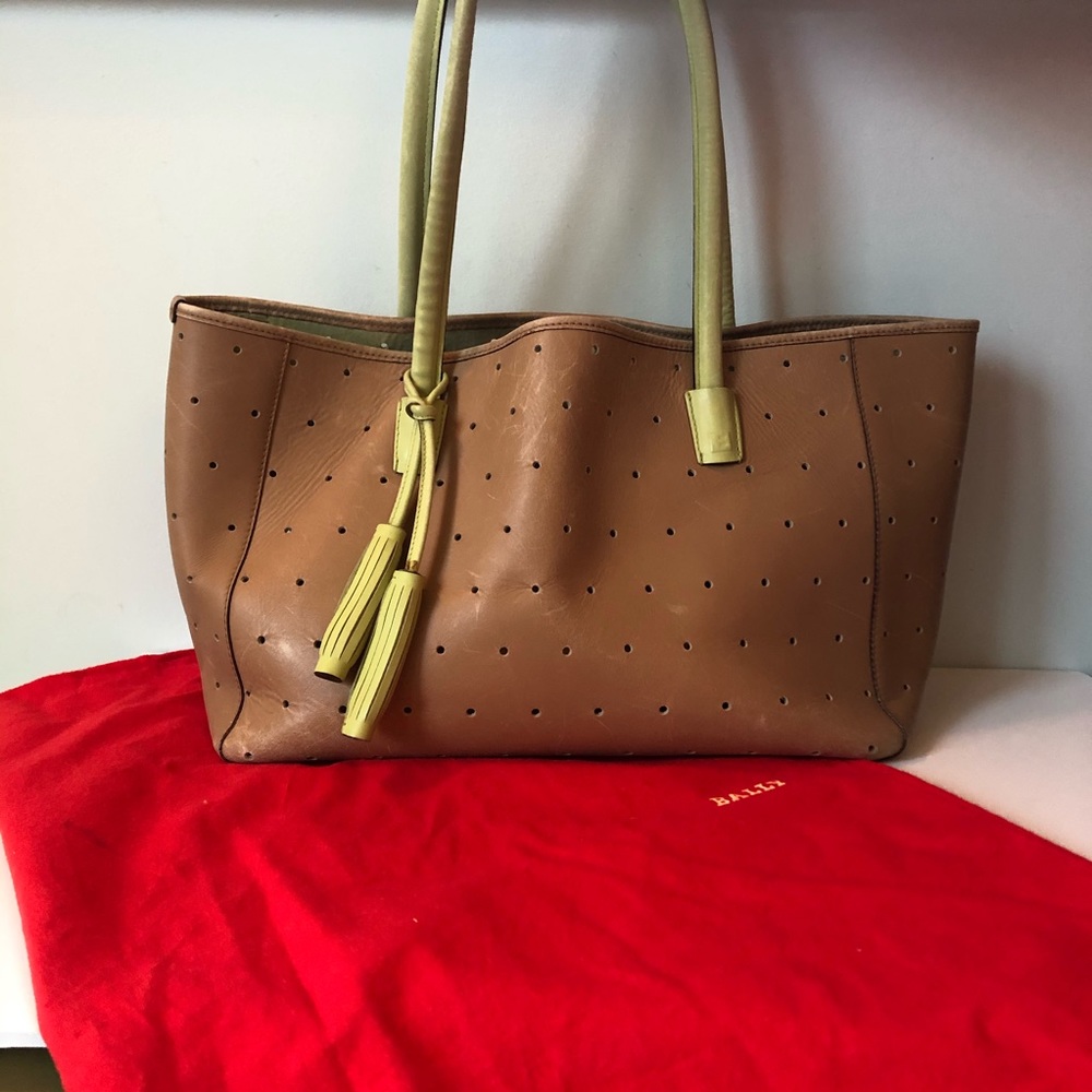 Gorgeous BALLY Leather Purse Handbag Bag
